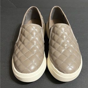 Madden Girl Cupidd slip on sneaker
